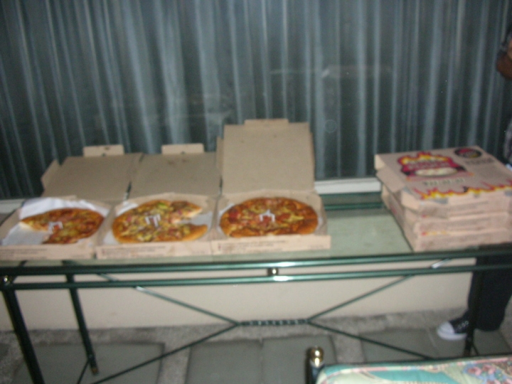 Who'd ever thought 6 boxes of pizza weren't enough?
